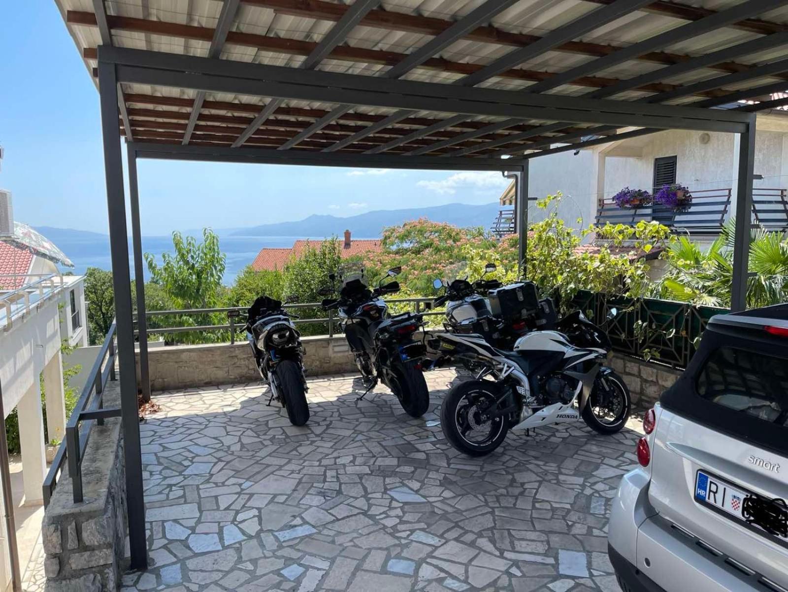 רייקה Deluxe Apartment Dora With A Private Parking, Terrace And See View מראה חיצוני תמונה