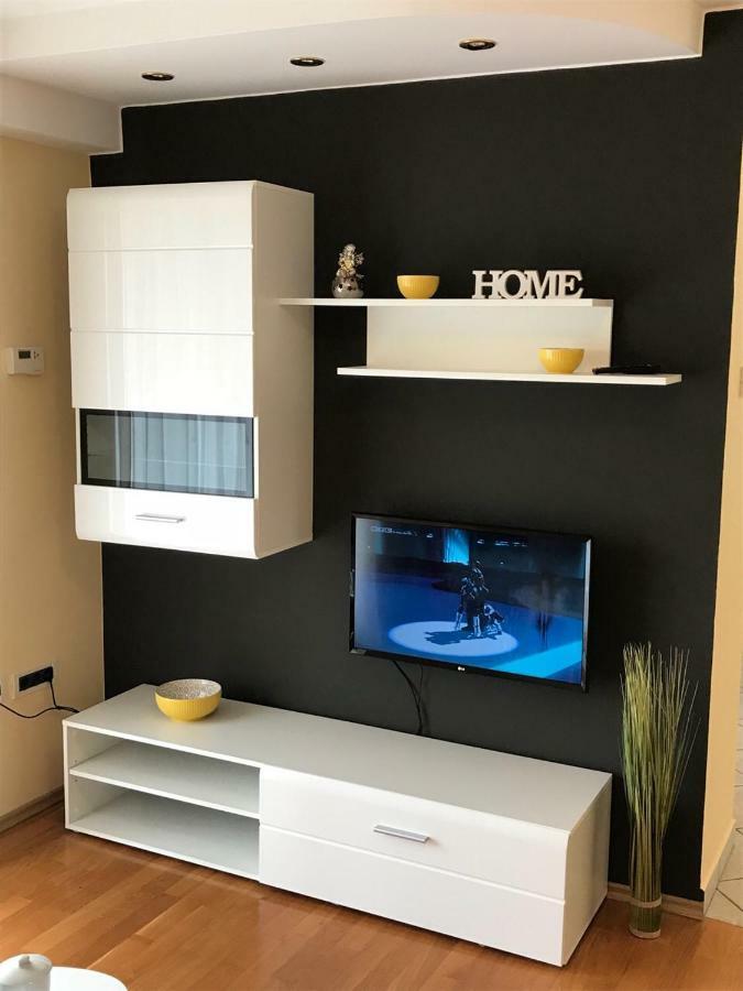 רייקה Deluxe Apartment Dora With A Private Parking, Terrace And See View מראה חיצוני תמונה