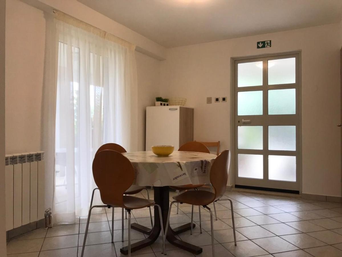 רייקה Deluxe Apartment Dora With A Private Parking, Terrace And See View מראה חיצוני תמונה